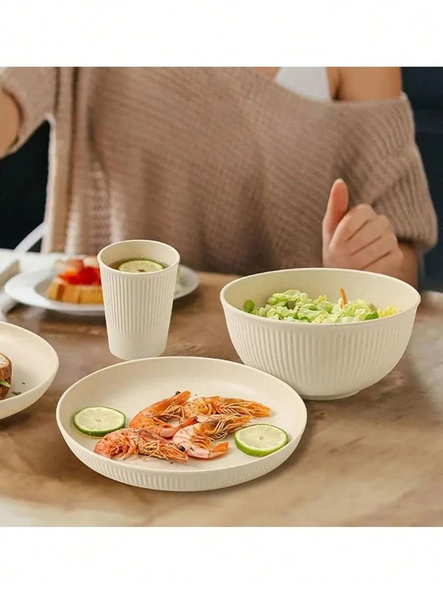 Reusable Plastic Dinnerware Set – Cups, Plates & Bowls for Camping & Picnics